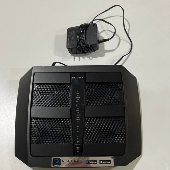 NetGear Nighthawk X6 AC3200 Tri band Wi-Fi router - Picture 2 of 3